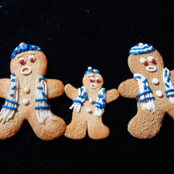 Hanukkah Polymer Clay Gingie Bread Man Pin - Picture 9 of 16